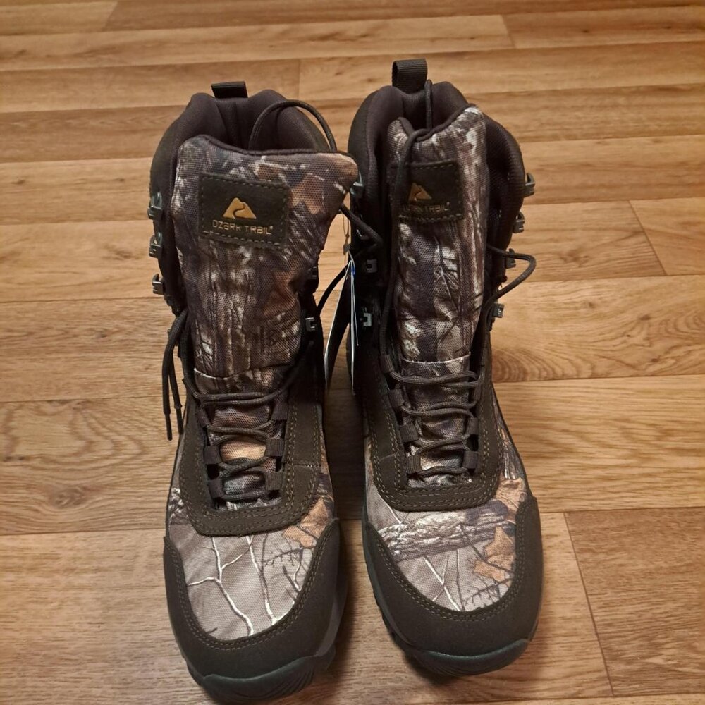 Ozark Trail Men's Brown and Tan Boots